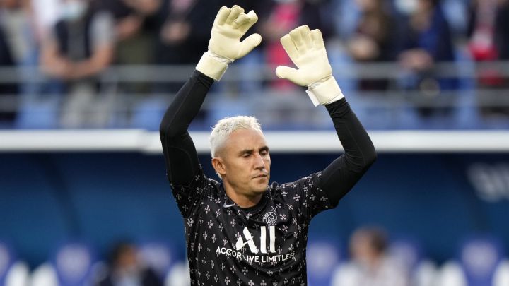 Keylor Navas se crece en la J1 con PSG y manda un aviso a Donnarumma