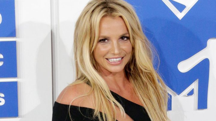 #FreeBritney: Padre de Britney Spears renuncia a su tutela después de 13 años