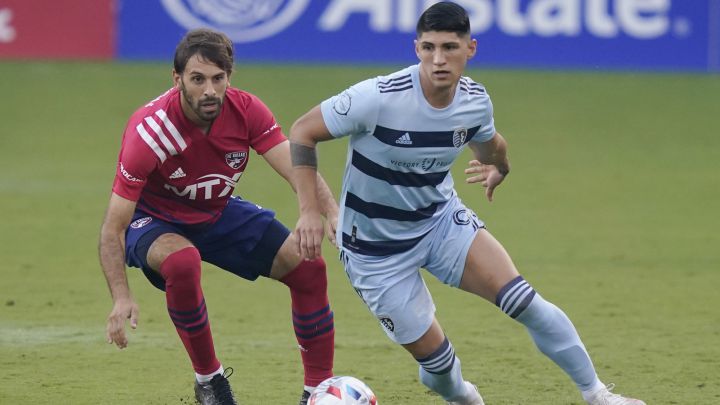 Alan Pulido vive su mejor momento con Kansas City en MLS