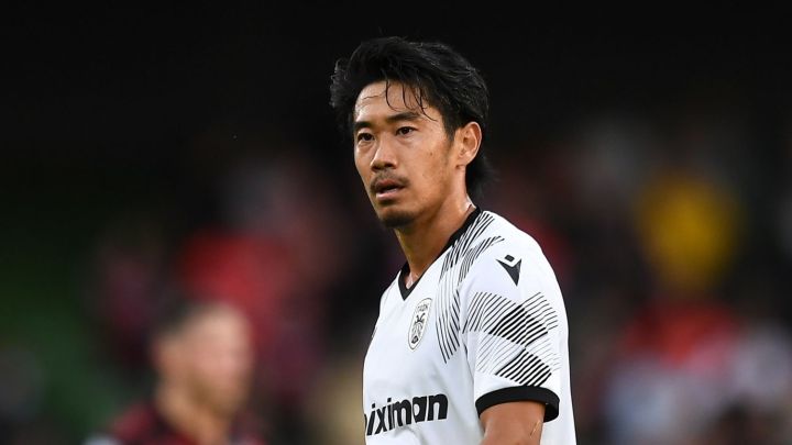 Shinji Kagawa en partido de la Europa Conference League con el PAOK ante Bohemians en Irlanda.
