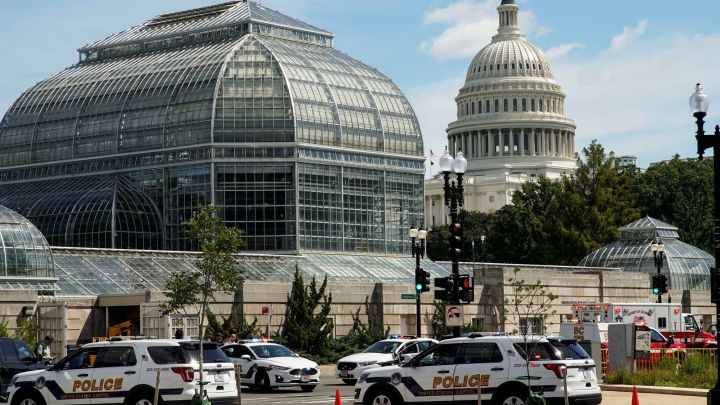 Facebook elimina livestream del hombre que amenazó con bomba al Capitolio