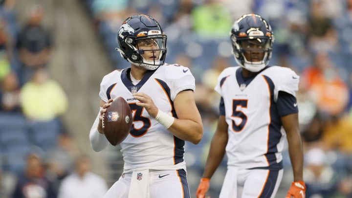 Teddy Bridgewater y Drew Lock, quarterbacks de Denver Broncos.