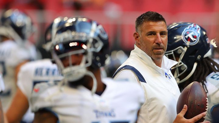 MIke Vrabel, head coach de Tennessee Titans, padece coronavirus.