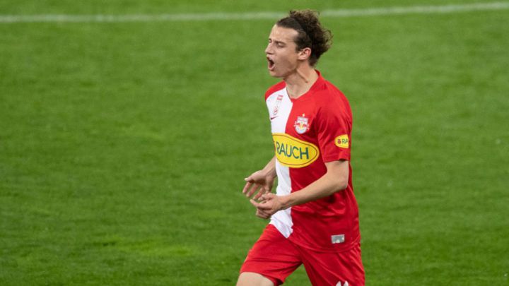 Brenden Aaronson con Salzburg