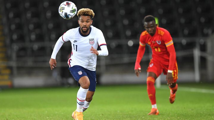 Konrad de la Fuente con USMNT