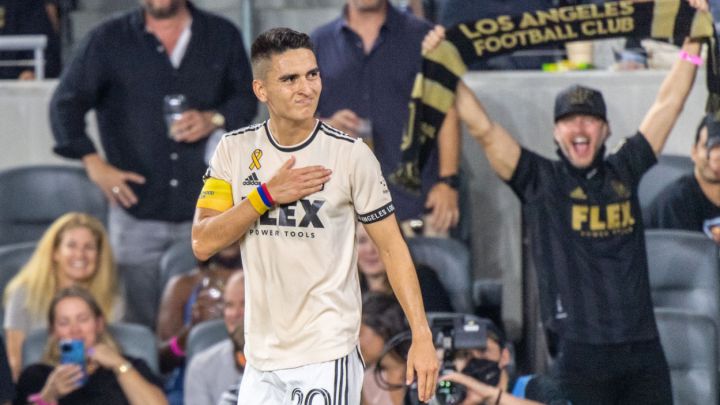 Eduard Atuesta celebra gol anotado con LAFC ante Sporting Kansas City.