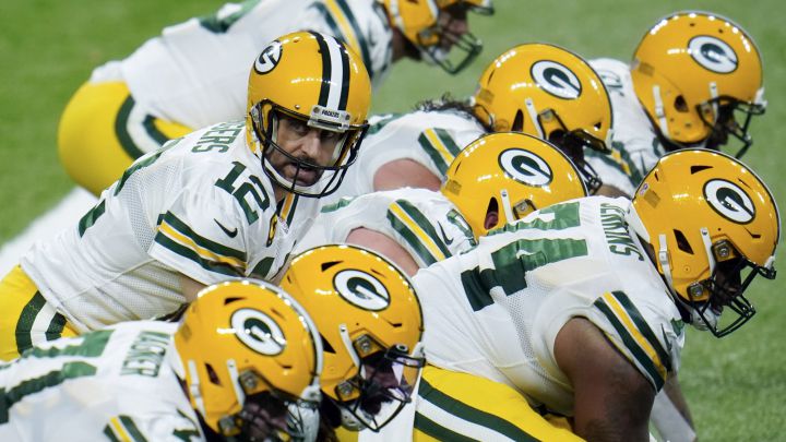 Aaron Rodgers está de vuelta al frente de la ofensiva de Packers