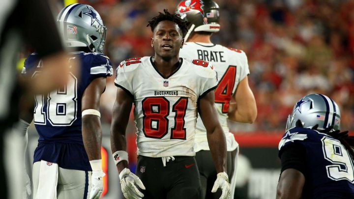 Antonio Brown con los Buccaneers