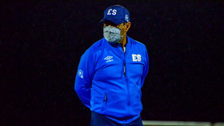 Hugo Pérez durante entrenamiento de El Salvador en Los Ángeles.