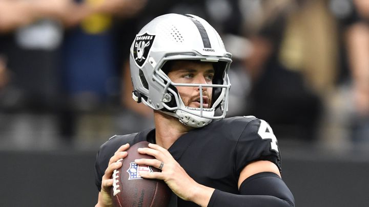 Derek Carr con los Raiders