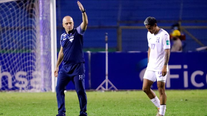 Honduras cae ante Jamaica y toca fondo en las eliminatorias de Concacaf
