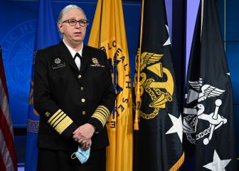 Rachel Levine, primera oficial de cuatro estrellas transgénero en USA