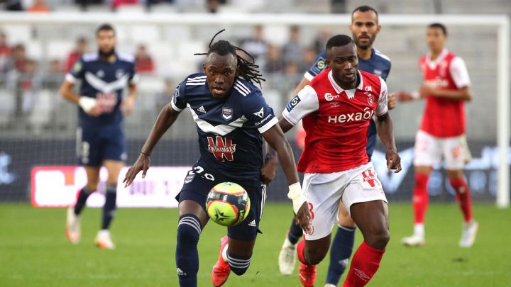 Alberth Elis prevé que el Burdeos contraatque al PSG