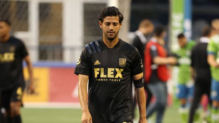 Carlos Vela se retira con la cabeza abajo en derrota de LAFC ante Seattle Sounders en el Lumen Field.