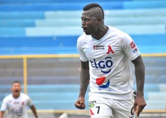 Duvier Riascos, el hombre gol en El Salvador