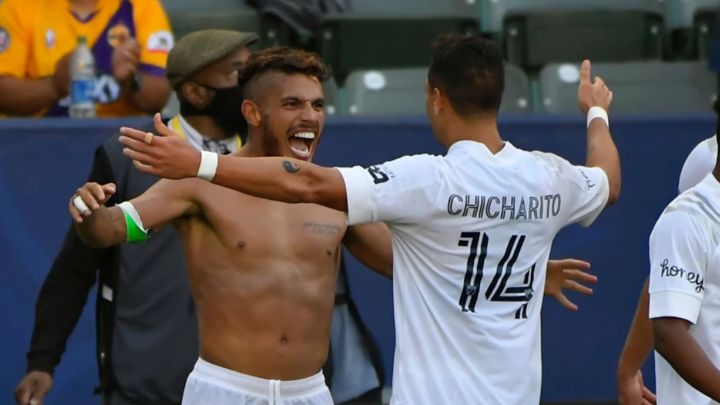 Chicharito Hernández le dedica mensaje de despedida a Jonathan Dos Santos