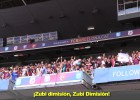 Carreras por ver a Mathieu y gritos de