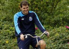 De la bici al Porompompero: el primer día de Iker en el Oporto