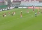 El pepinazo imparable de Forlán en su debut con Peñarol