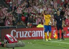 Luis Suárez propinó un codazo a Balenziaga sin consecuencias