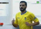 La afición del Cádiz totalmente dividida en el debut de Güiza