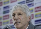 Los laterales, preocupación para Pékerman