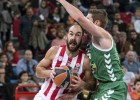 Bourousis se desata y destroza a un Olympiacos sin fuerza