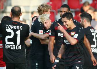Chicharito se luce con un Hat-trick en la remontada del Bayer