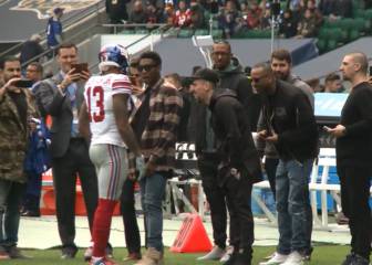 Bayern players rub shoulders with NFL star Odell Beckham Jr