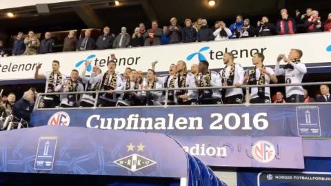 No va más en el Mannequin: el Rosenborg levantando la Copa