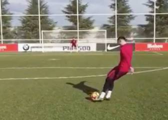 Griezmann's super-save from Saúl: Oblak would be proud!