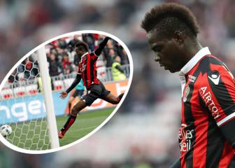 Balotelli vive enojado: anotó y pateó con furia el balón