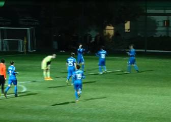 Henríquez desperdicia penal, pero se recupera con este gol