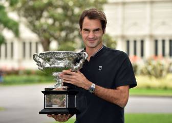 Roger Federer posa ya con su decimoctavo Grand Slam