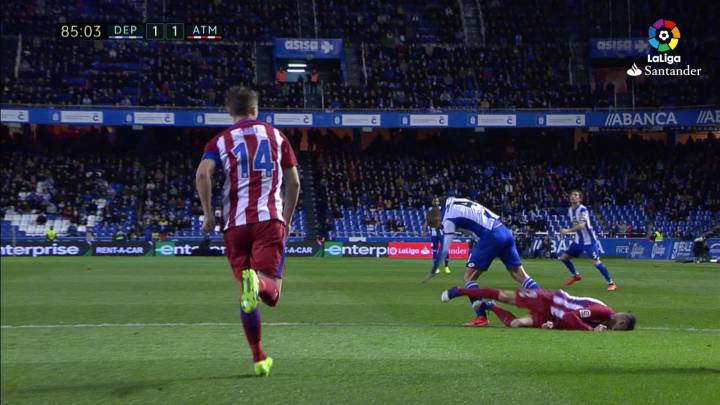 The unfortunate crash that Torres left by ambulance