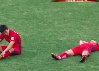 ¡Cómo se salvó Pellegrini! Increíble gol errado en China