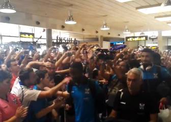 Increíble recibimiento al Tenerife: ¡los jugadores se emocionaron!