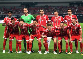 Bayern Munich squad entertain Chinese fans