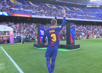 La cara de Piqué al saludar a un Camp Nou semivacío