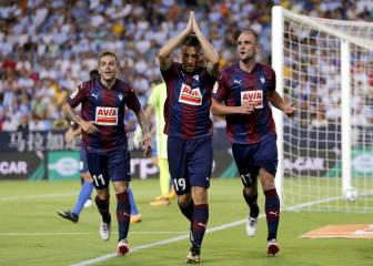 El Eibar gana a un Málaga castigado por el mercado