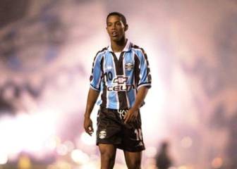 Ronaldinho's dazzling Gremio highlights reel