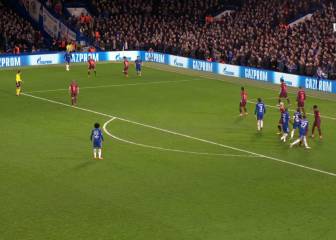Te tiran dos palos desde la frontal y haces esto: el Barça, en Babia