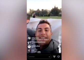 Cristiano Ronaldo live sees his son steal the attention