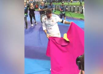 Ramos draws 'olés' with now customary celebration