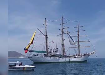 Orlando Duque saltó desde el Buque Gloria en Santa Marta