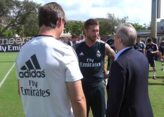 Todos mirando al detalle la charla entre Florentino, Ramos y Lopetegui hasta que apareció Bale...