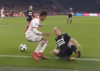 El Ajax ya ha rechazado 40M€ por él, y con razón: Neres te enamora por maravillas así