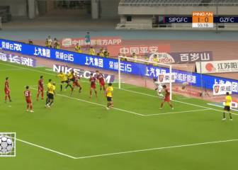 No para de meter goles: Paulinho, infalible en China