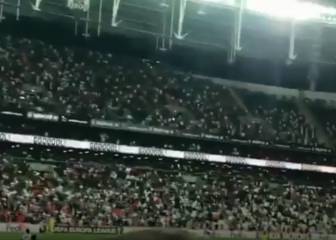 Así vibró la hinchada del Besiktas tras el gol de Roco