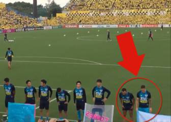 Japón es otro mundo: la reverencia a la afición de Torres y su Sagan Tosu